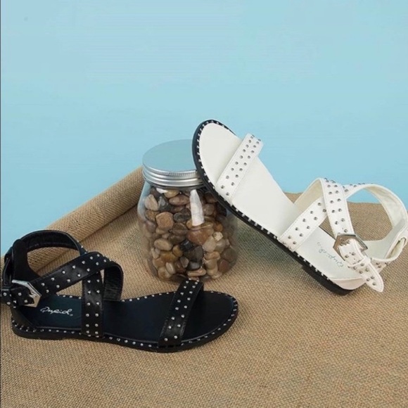 White studded strappy buckle sandals - Picture 6 of 9